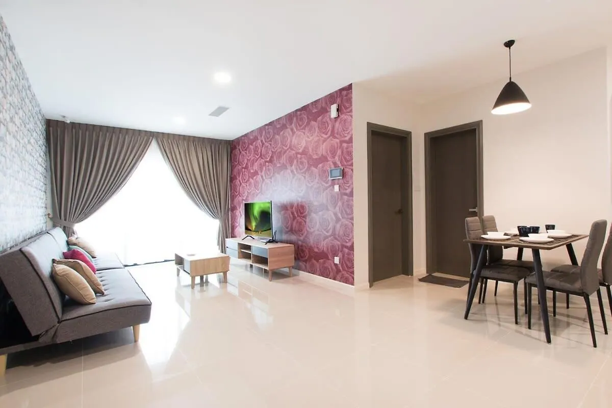 Apartment Modern, High Floor Suasana Suites 05 In Jb Johor Bahru