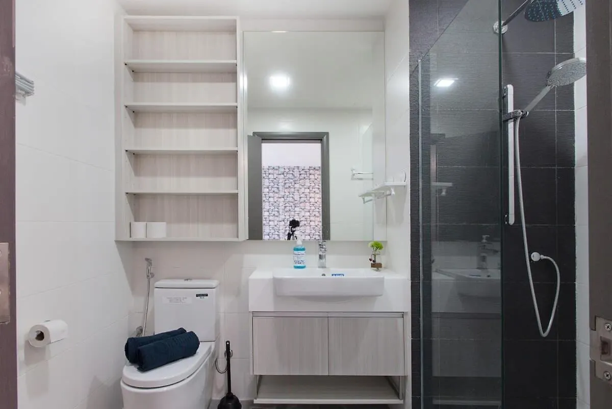 Apartment Modern, High Floor Suasana Suites 05 In Jb Johor Bahru
