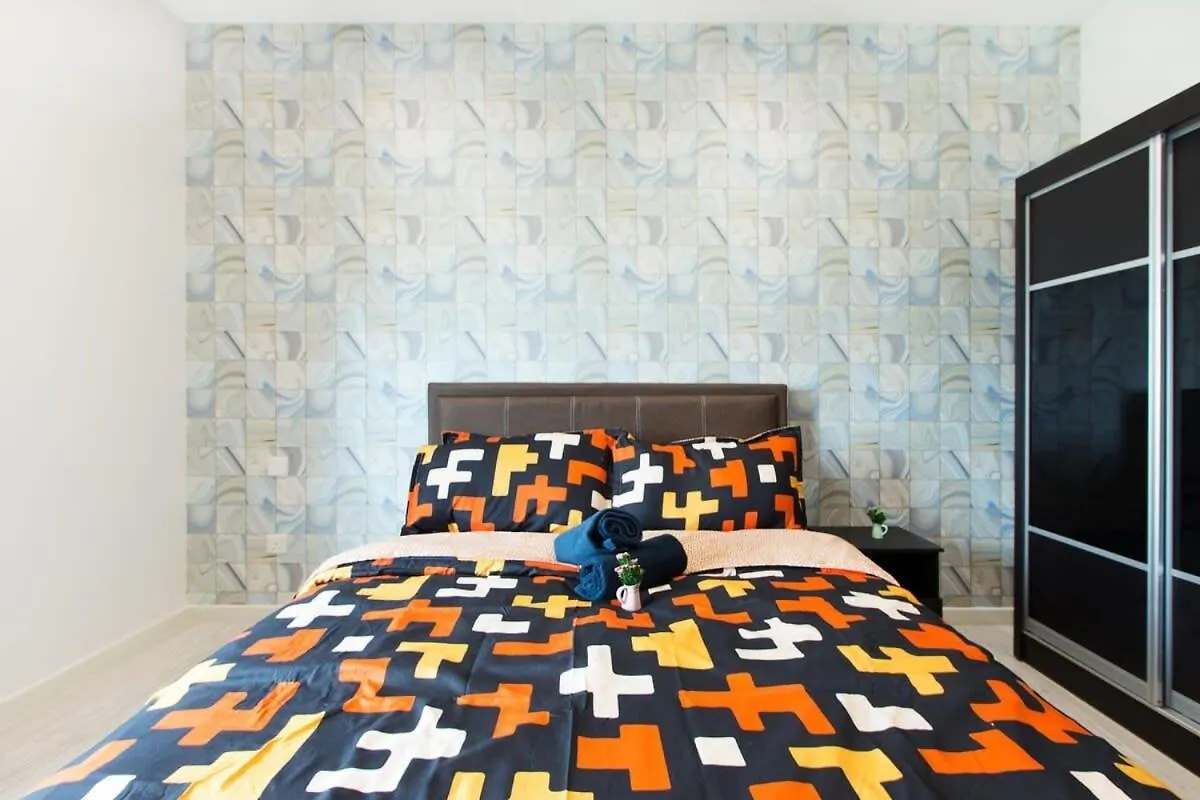Modern, High Floor Suasana Suites 05 In Jb Johor Bahru